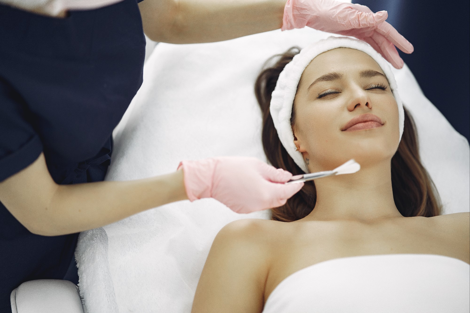 woman-in-cosmetology-studio-on-a-procedures